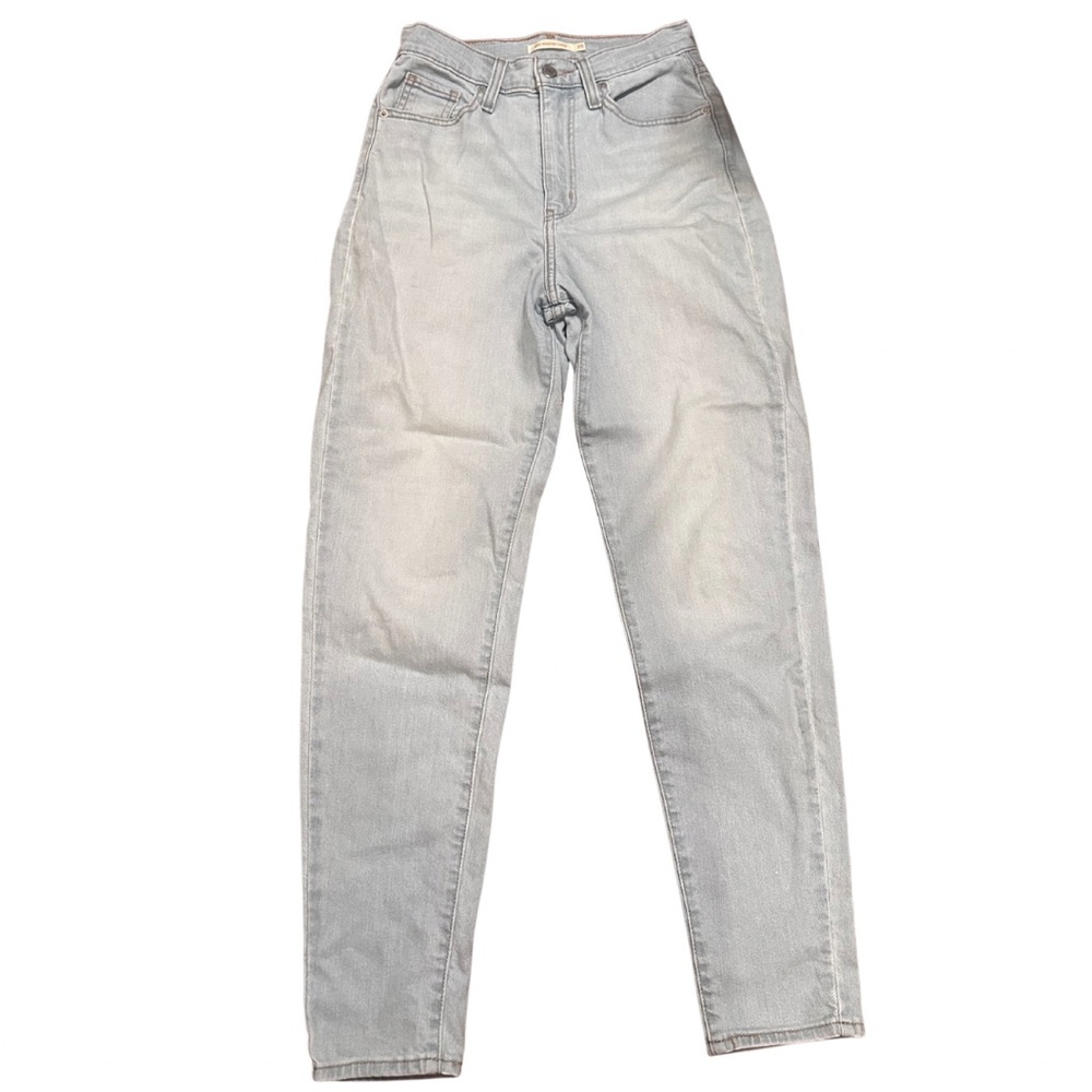 SOLD Levi’s High-Waisted Light Wash Jeans Size XS (Size 25)